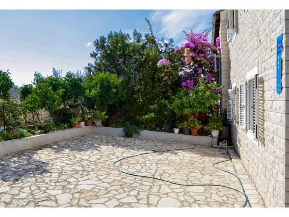Mirce Apartments Jakov מראה חיצוני תמונה