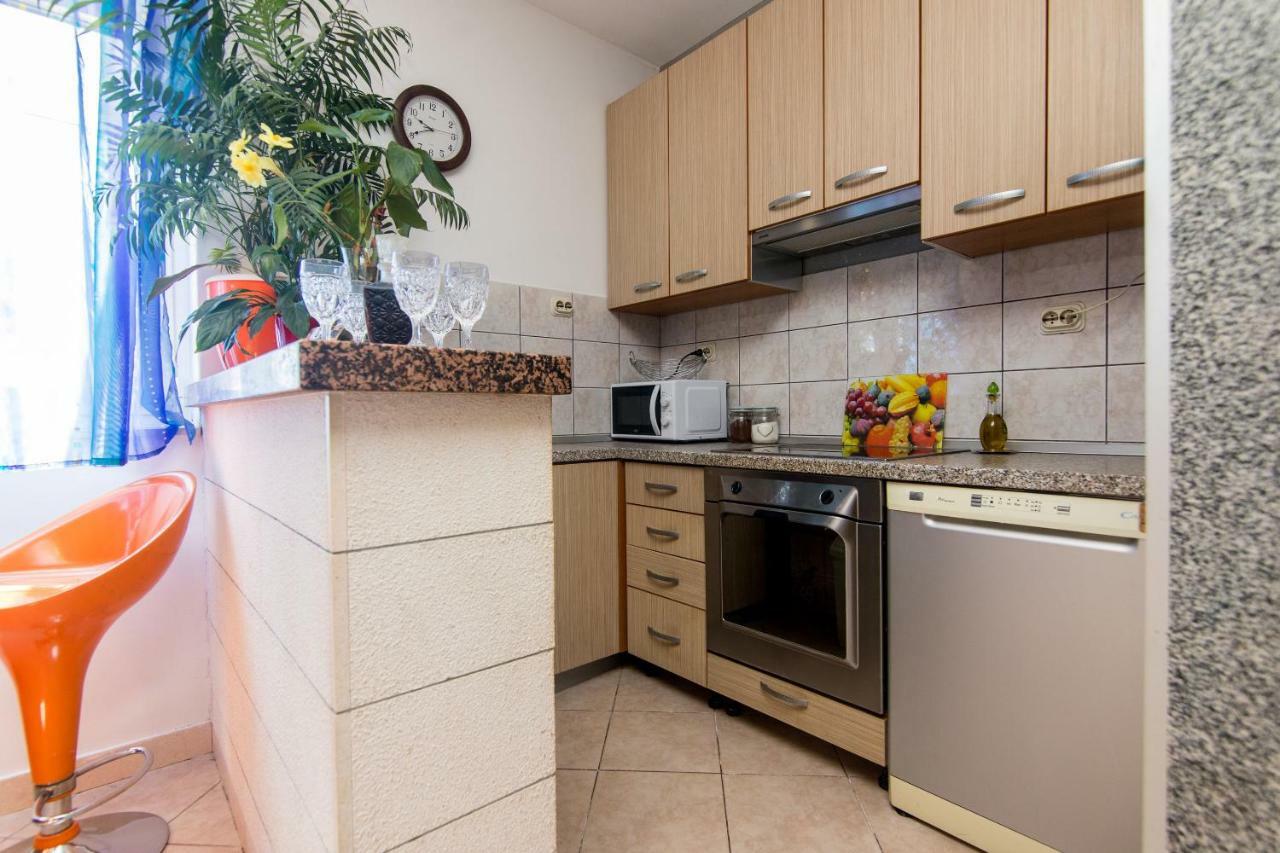 Mirce Apartments Jakov מראה חיצוני תמונה