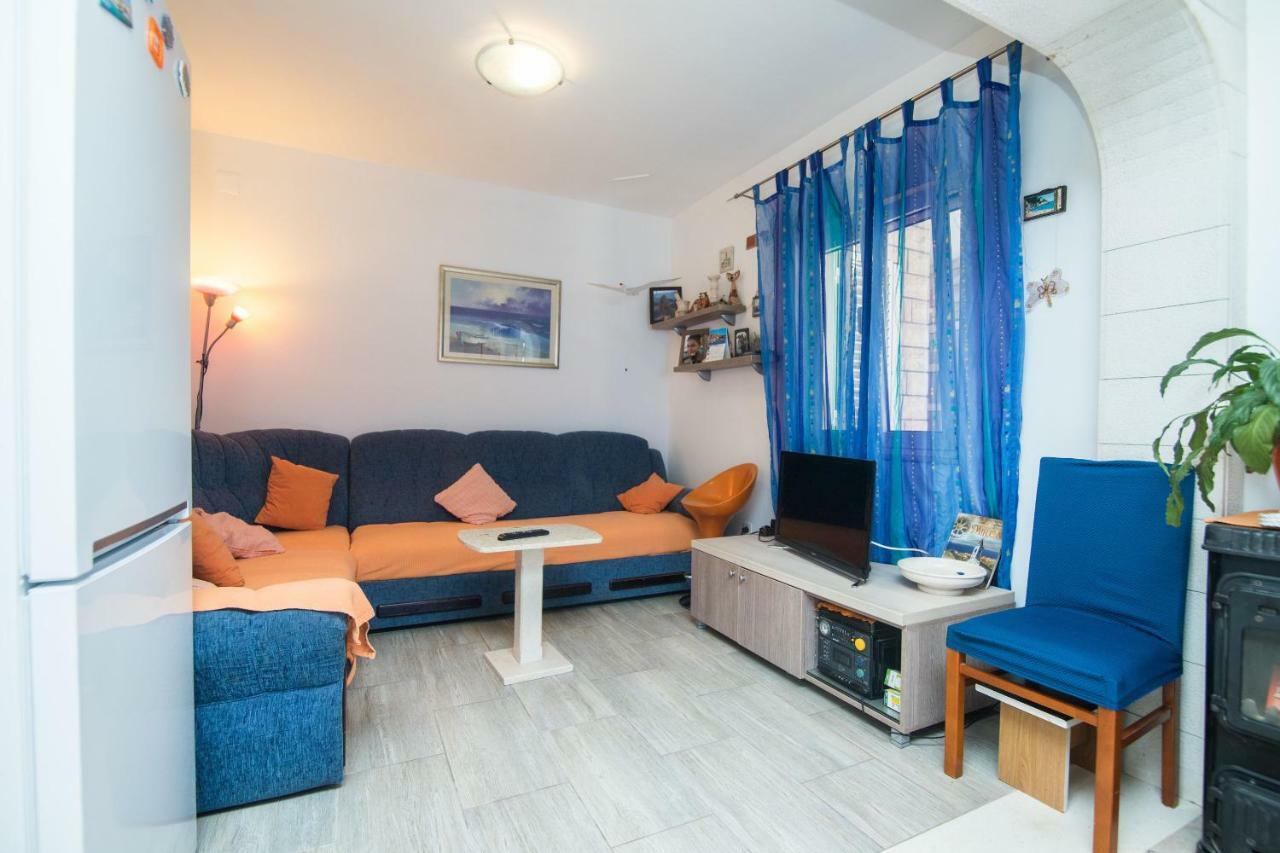 Mirce Apartments Jakov מראה חיצוני תמונה