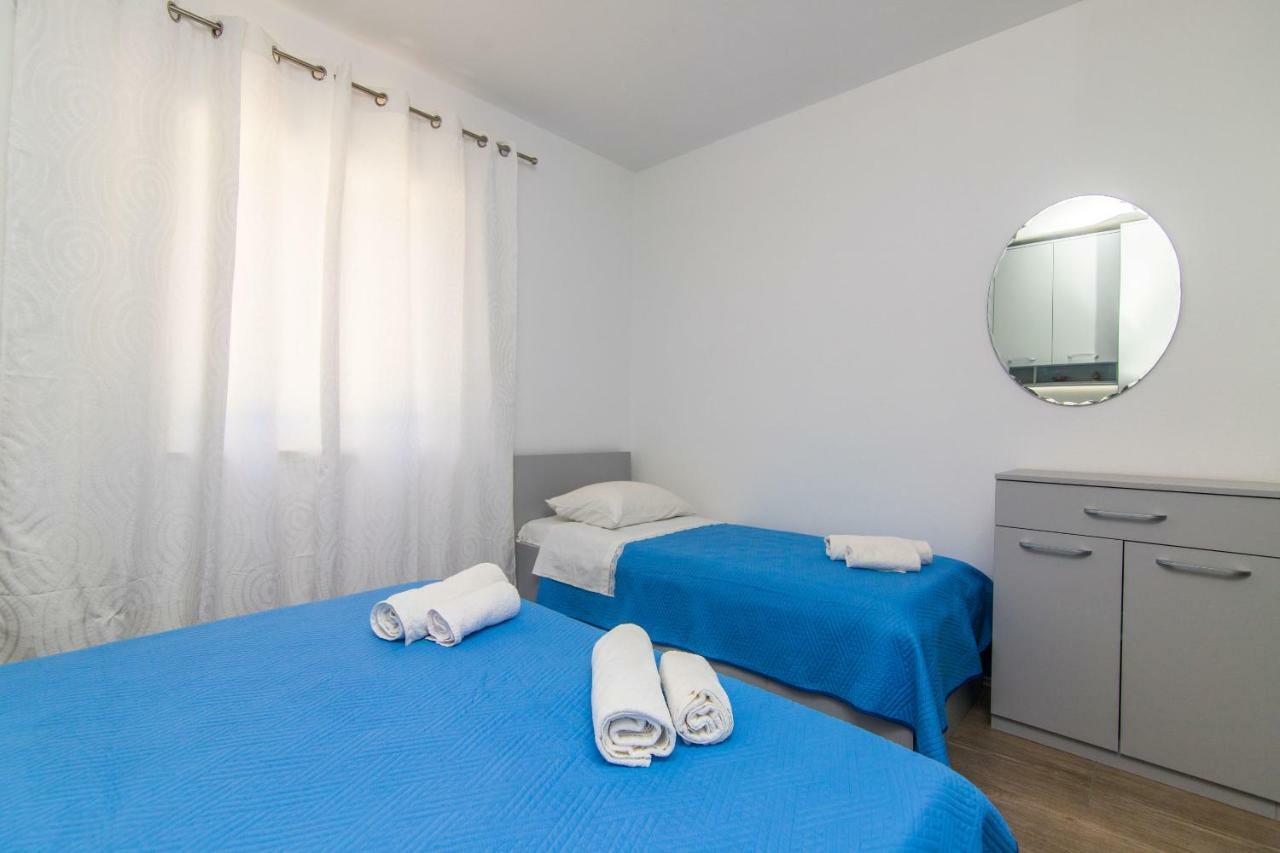 Mirce Apartments Jakov מראה חיצוני תמונה